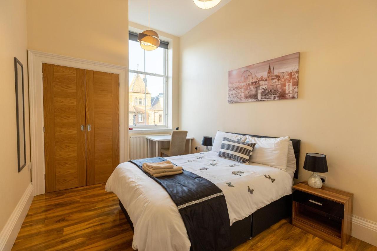 New 2 Bed Apartment With Stunning Views Of Arthur Seat Mountain Edinburgh Dış mekan fotoğraf