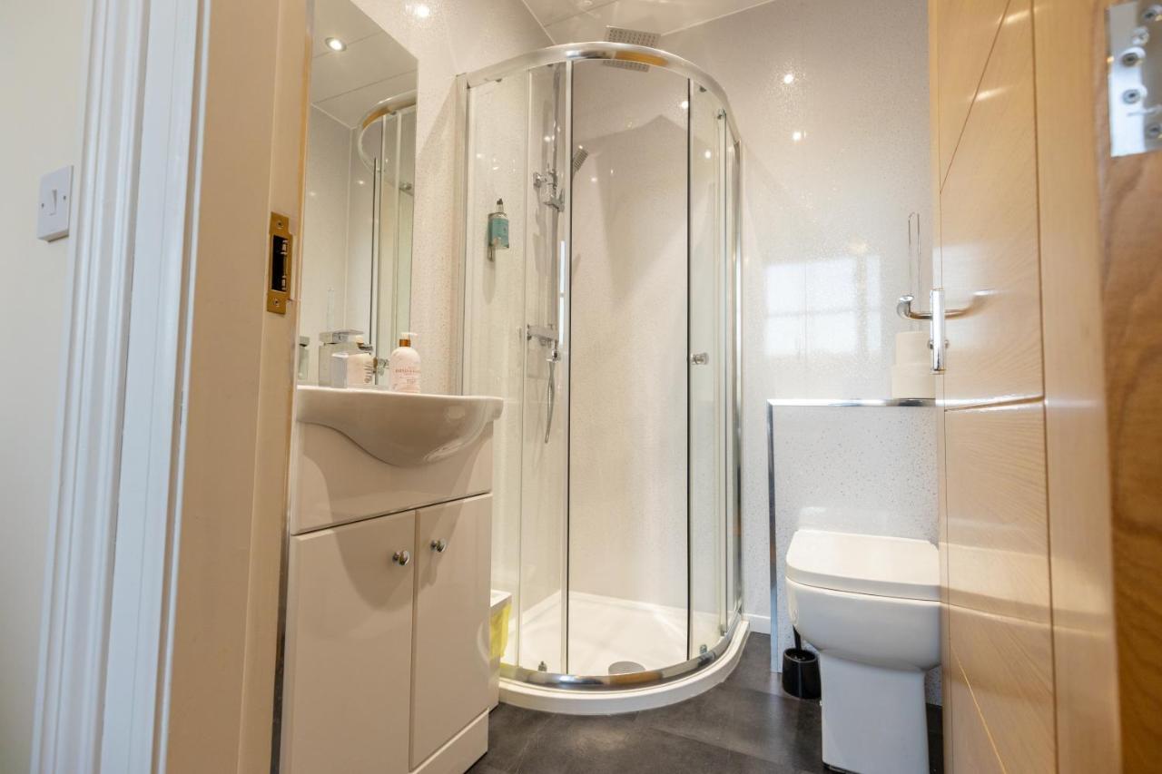 New 2 Bed Apartment With Stunning Views Of Arthur Seat Mountain Edinburgh Dış mekan fotoğraf